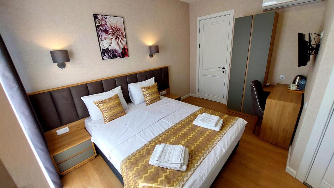 Falcon Boutique Hotel Tbiliszi Kültér fotó
