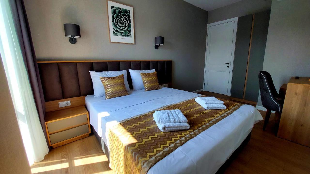 Falcon Boutique Hotel Tbiliszi Kültér fotó