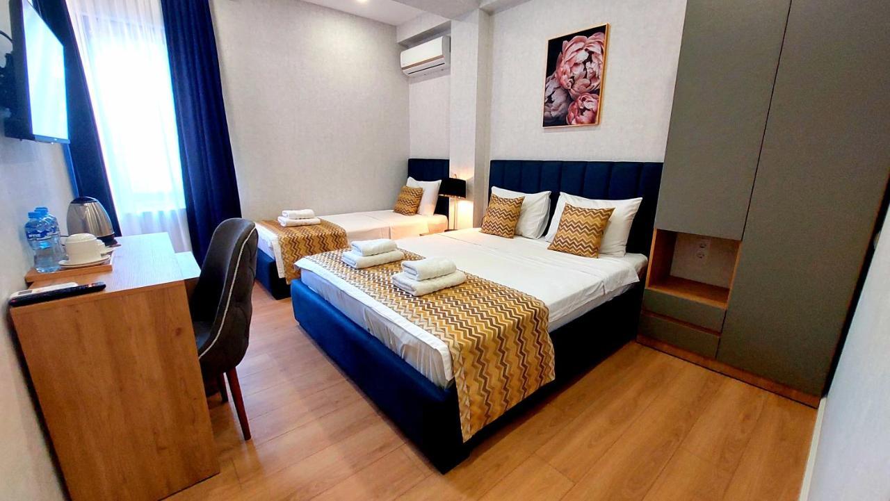 Falcon Boutique Hotel Tbiliszi Kültér fotó