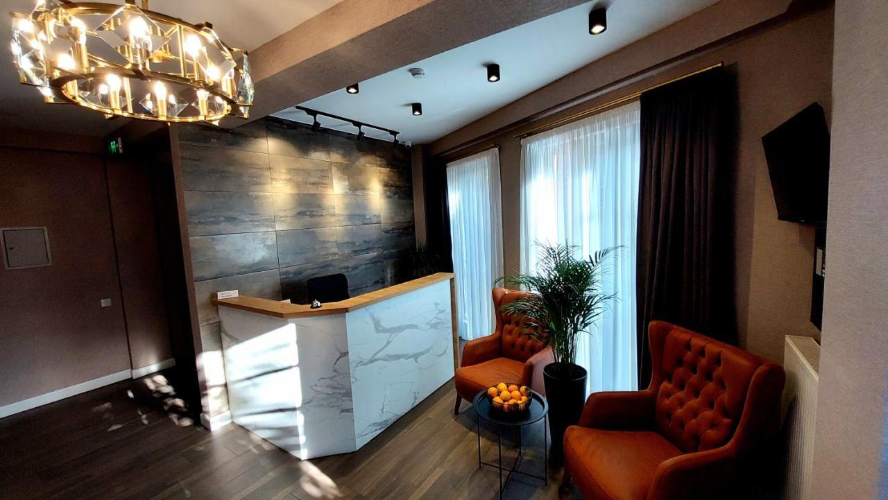 Falcon Boutique Hotel Tbiliszi Kültér fotó